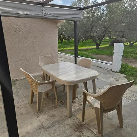 Holiday home Olive Garden Cottage, Krines
