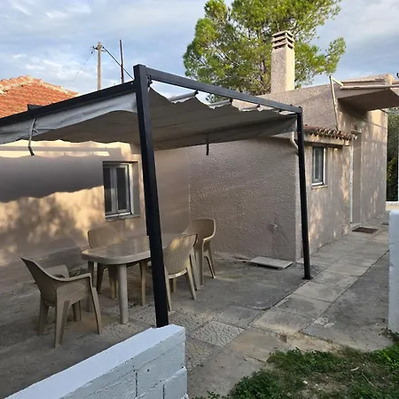 Olive Garden Cottage, Krines Velo-Vocha